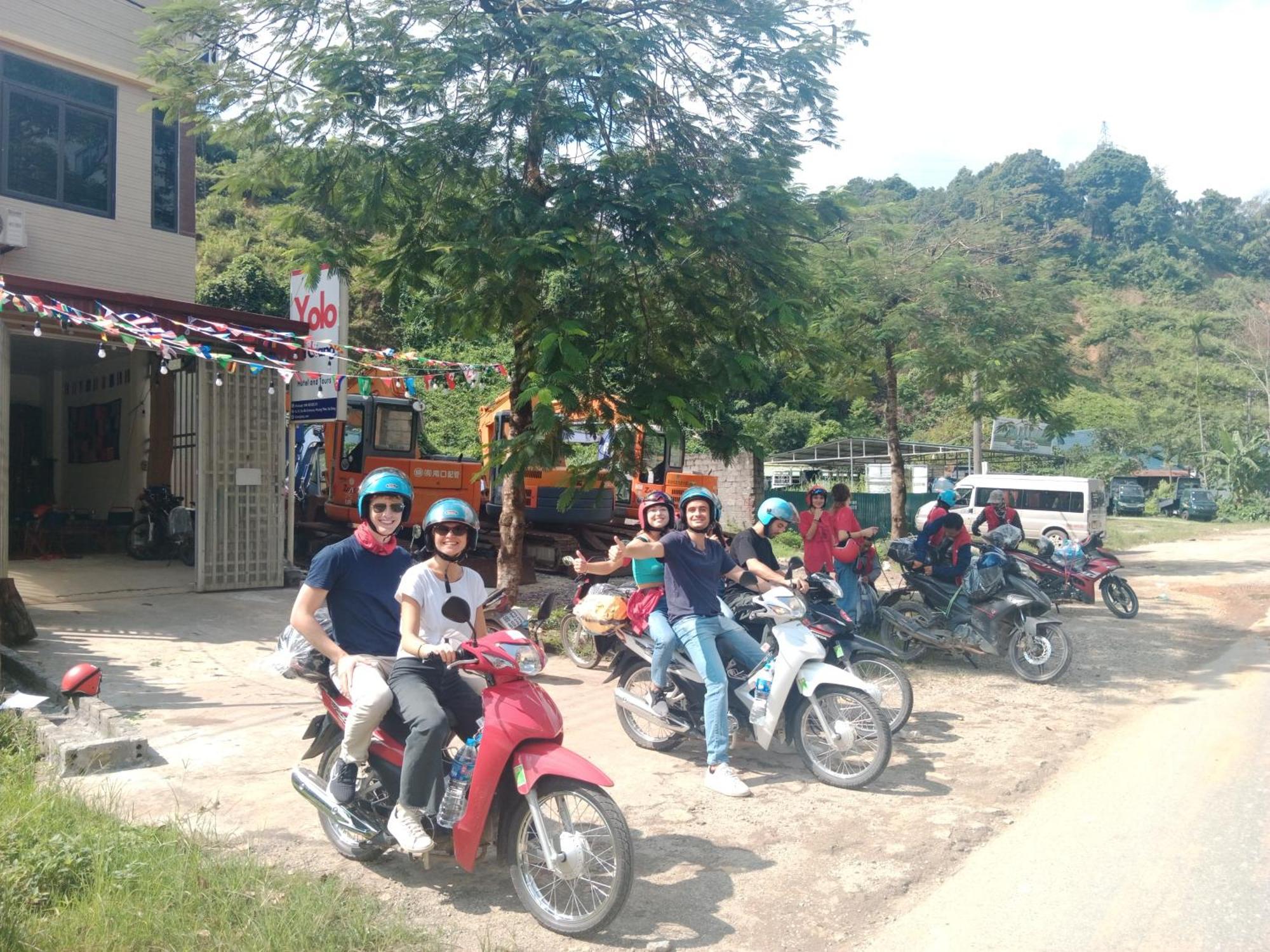 Отель Ha Giang Yolo House And Loop Tours Экстерьер фото