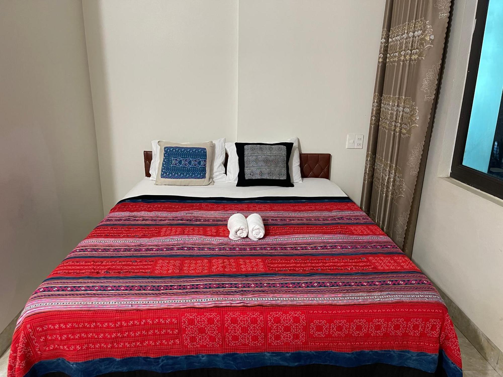 Отель Ha Giang Yolo House And Loop Tours Экстерьер фото